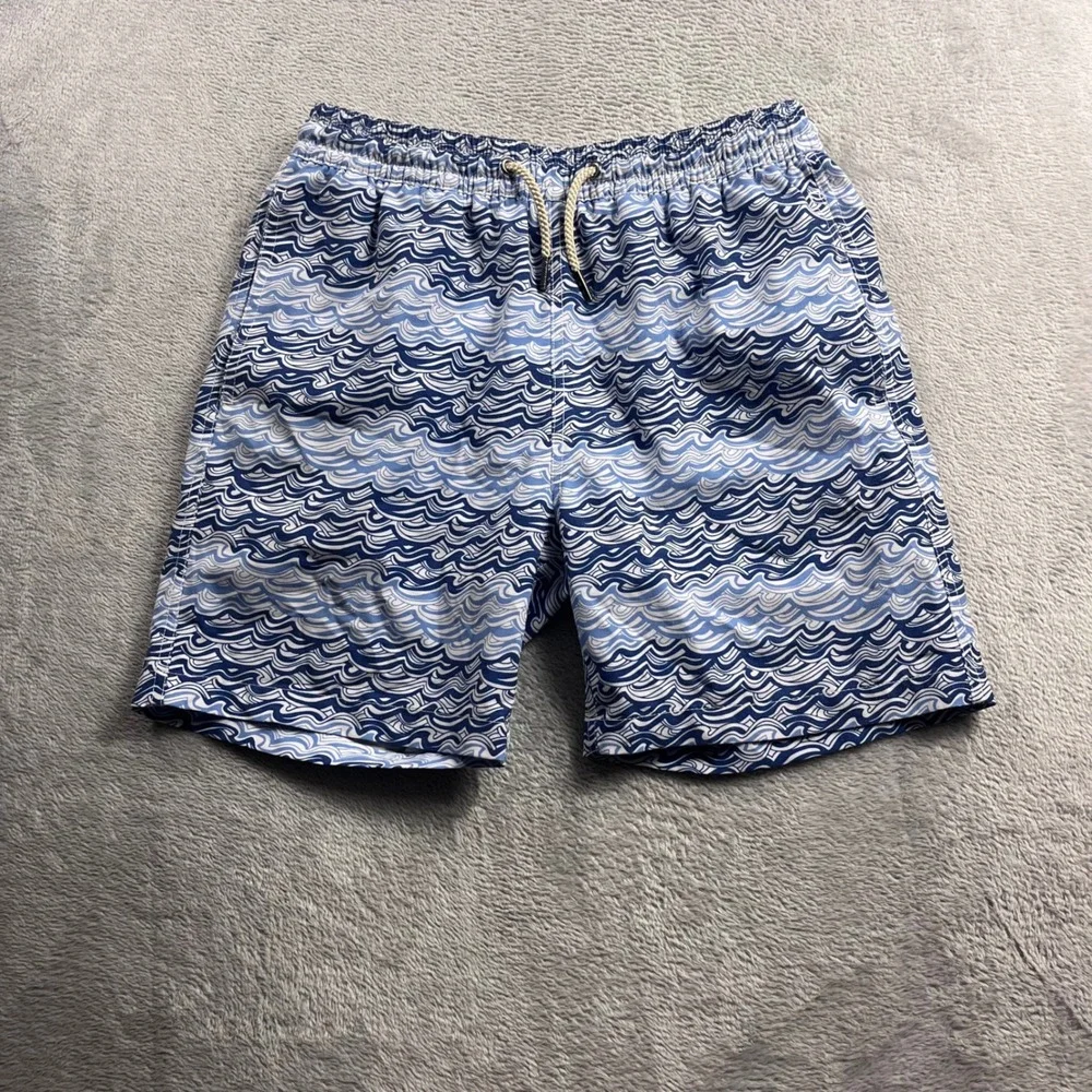 Fair Harbor Mens Swim Shorts XL Blue White Wave Print Recycled Trunk V103413